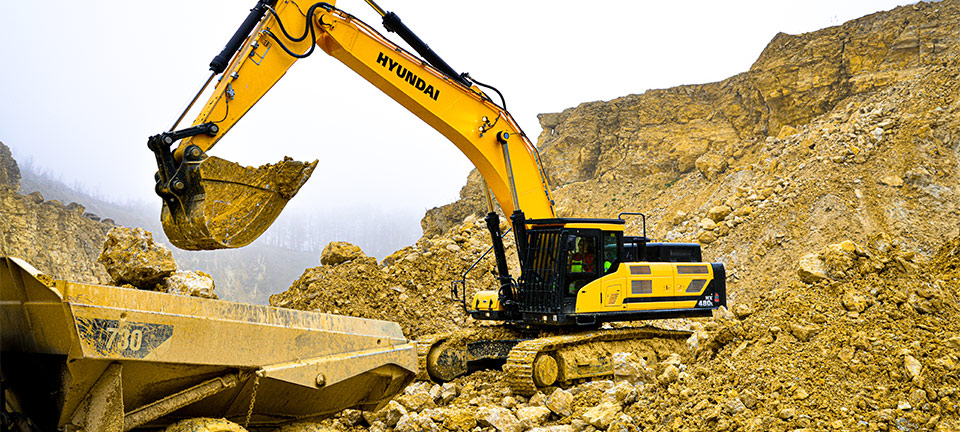 Hyundai HX480L working in mining industry in germany