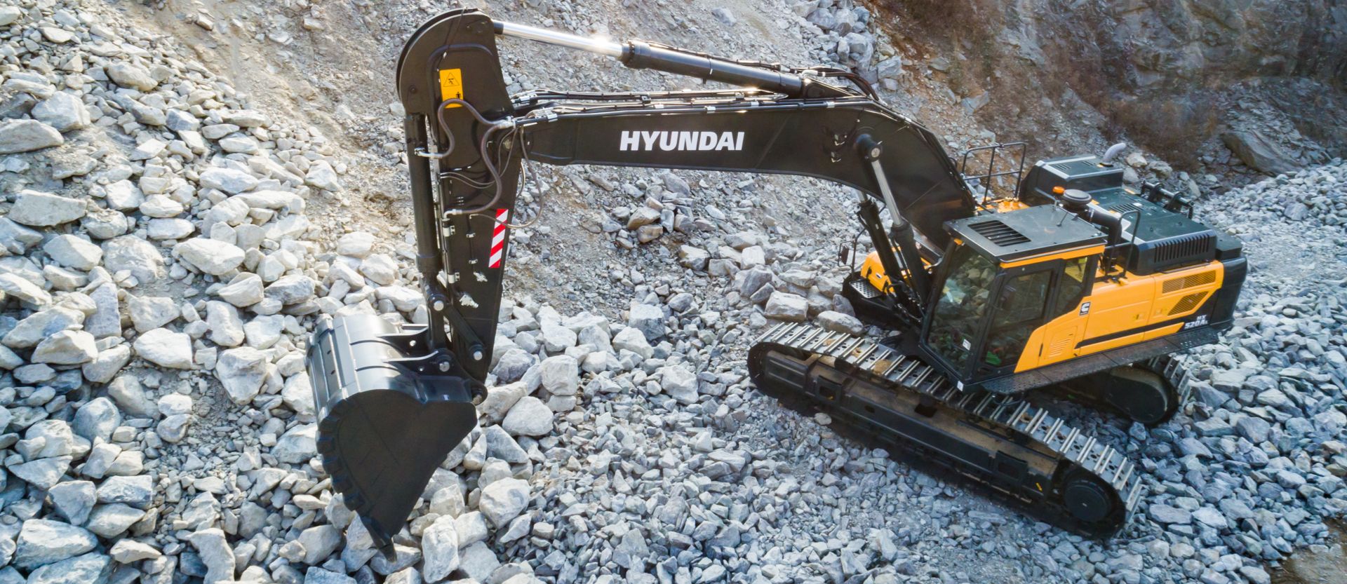 HX520A L in action on site