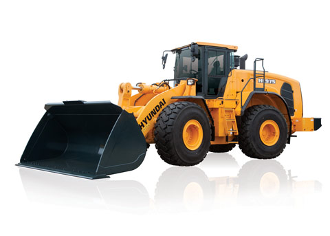 HL970 wheel loader studio front view