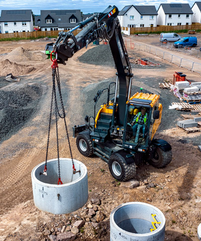HW150A CR met compacte radius op de bouwlocatie