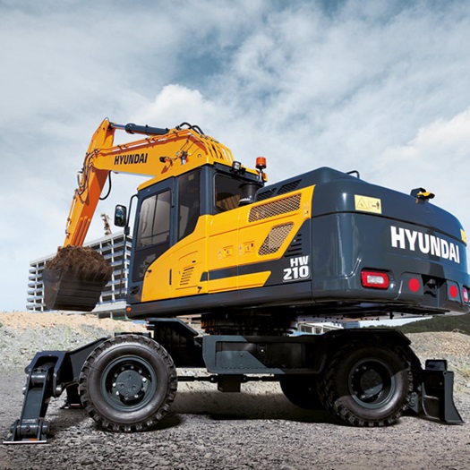 Hyundai HW180L in the field